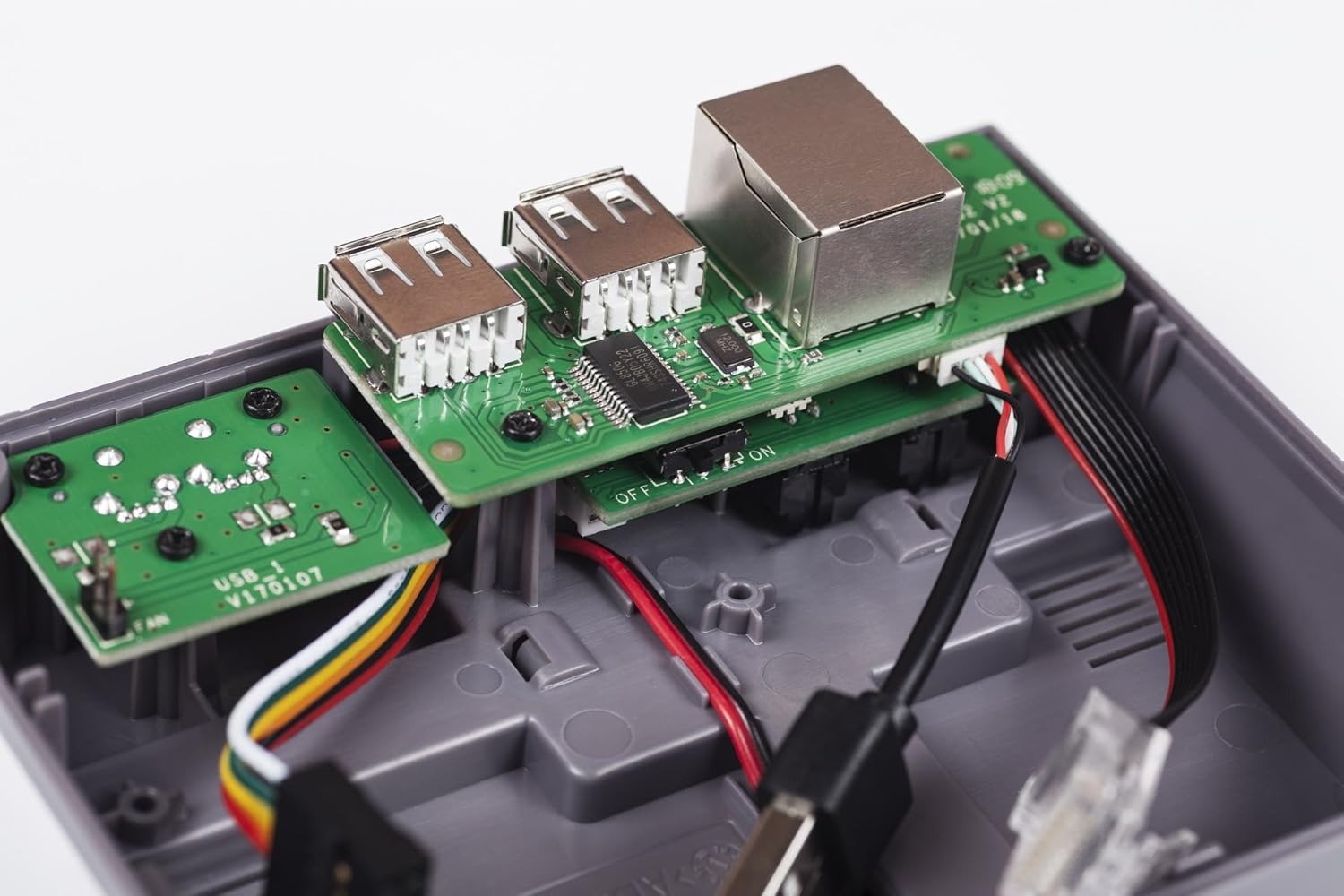 Retroflag NESPi ケース プラス機能付き電源ボ - Raspberry Pi Retropie のレビューと価格